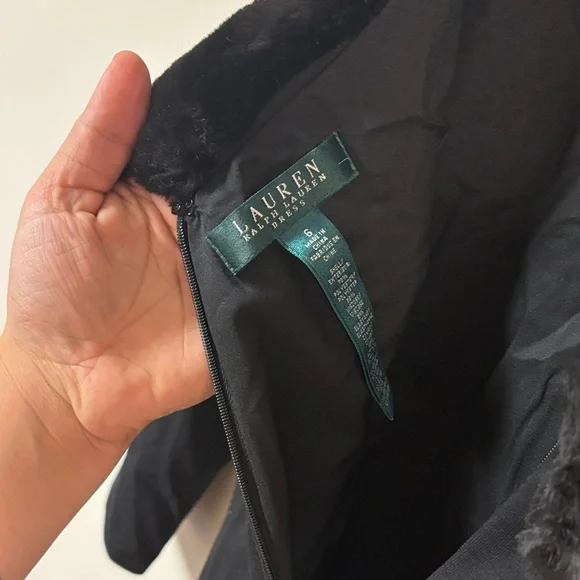 Ralph Lauren Black Elegant Long Sleeve Dress with Luxe Faux Fur Collar - Picture 5 of 9